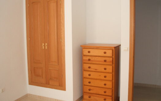 P 261 Piso con vistas al monte. Se vende con trastero y con garaje.