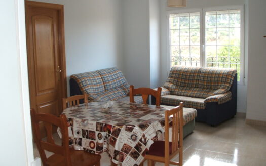 P 261 Piso con vistas al monte. Se vende con trastero y con garaje.