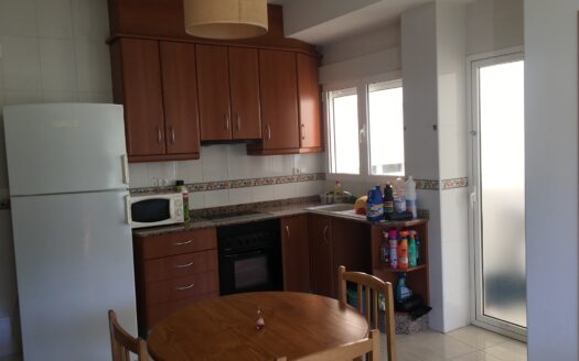 P 261 Piso con vistas al monte. Se vende con trastero y con garaje.