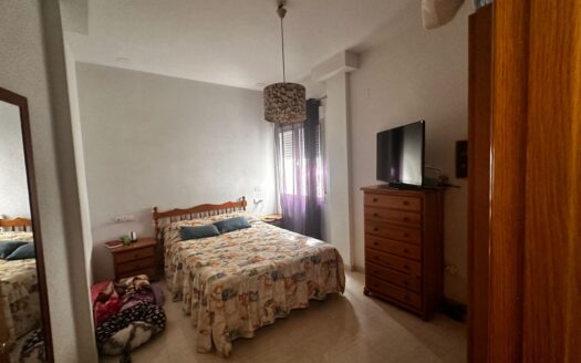 P 261 Piso con vistas al monte. Se vende con trastero y con garaje.