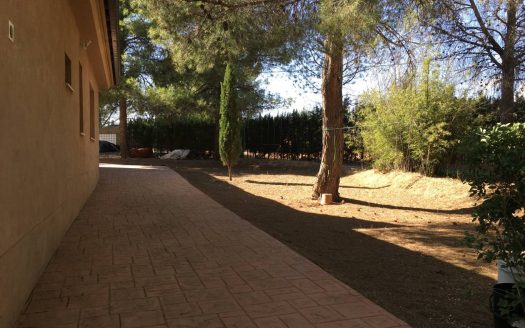 Chalet 162 En Benejama con piscina y pinada