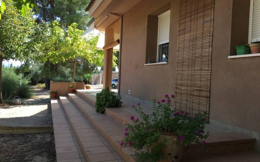 Chalet 162 En Benejama con piscina y pinada