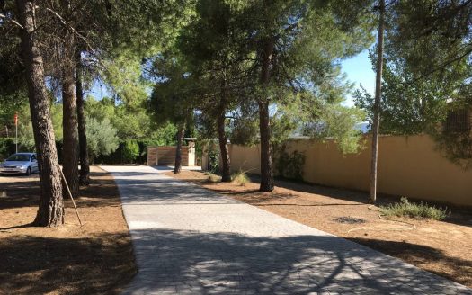 Chalet 162 En Benejama con piscina y pinada