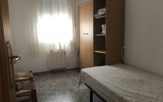 C 110 CASA CON PISCINA, NAVE, HUERTO ETC