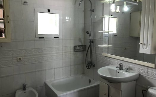 C 110 CASA CON PISCINA, NAVE, HUERTO ETC