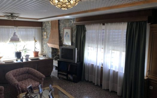 Chalet 177 con piscina a 1km de Villena