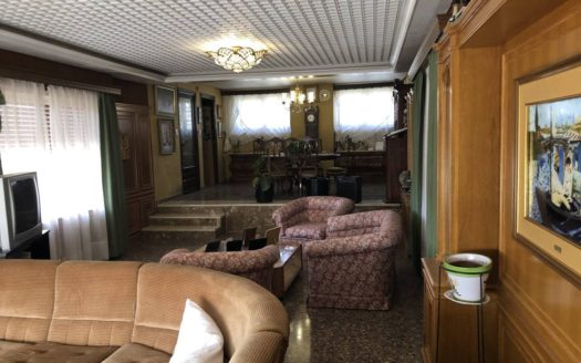 Chalet 177 con piscina a 1km de Villena