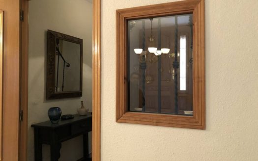 C 255 Casa con terraza y patio