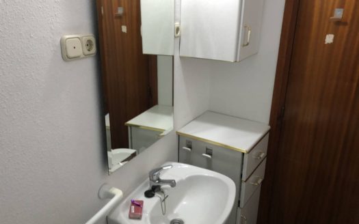 C 255 Casa con terraza y patio