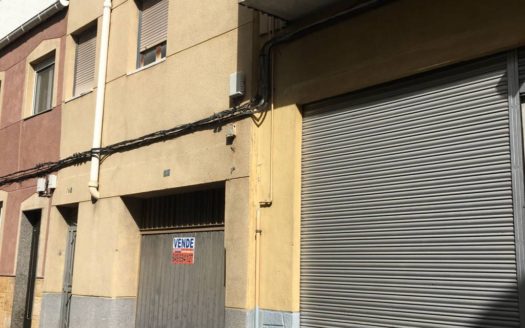 C 223 con garaje y con 2 terrazas en Villena