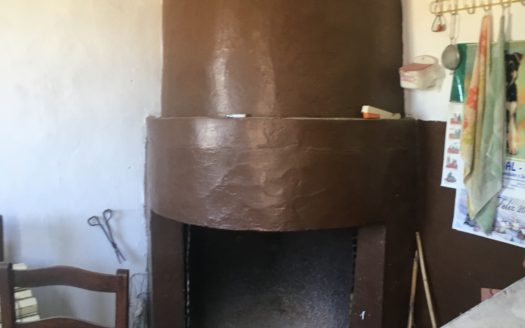 CT 096 Almacen agricola en zona protegida en Biar.