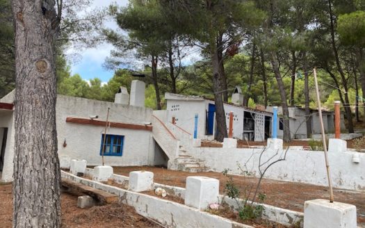 F 012 Finca en la zona de monte en Castalla.