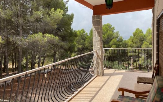 F 012 Finca en la zona de monte en Castalla.