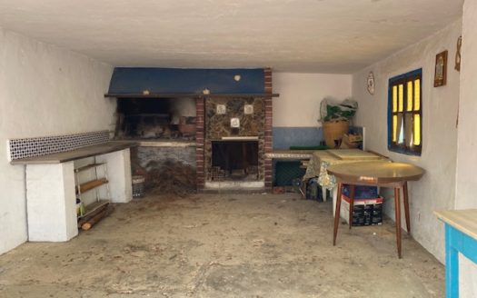 F 012 Finca en la zona de monte en Castalla.