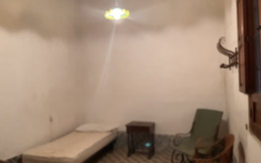 C 282 Casa señorial en Caudete en la plaza del ayuntamiento.