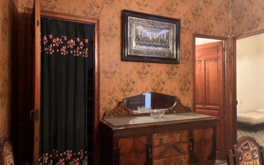 C 282 Casa señorial en Caudete en la plaza del ayuntamiento.