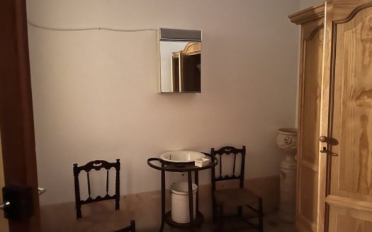 C 282 Casa señorial en Caudete en la plaza del ayuntamiento.