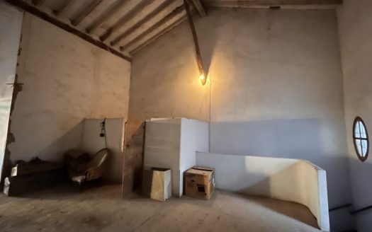 C 282 Casa señorial en Caudete en la plaza del ayuntamiento.