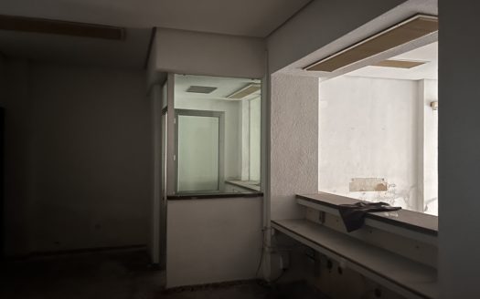 C 282 Casa señorial en Caudete en la plaza del ayuntamiento.