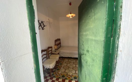 CT 053 Casa con terreno con pinada en el FIGUERAL.