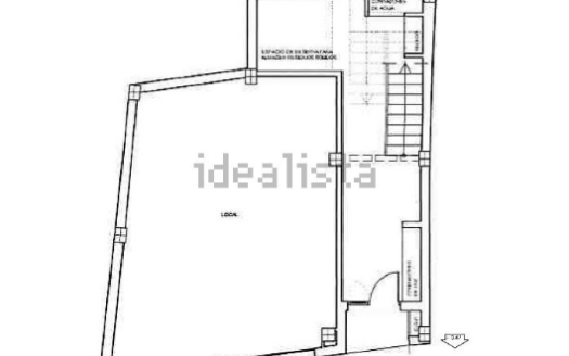 Edificio entero a estrenar con local de 50m2, trastero, piso de 2 habitaciones y un piso duplex 2 hab mas buhardilla enorme con baño