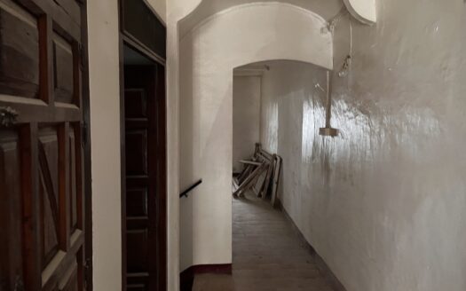 C 298 Venta de casa a reformar en centro del pueblo de Biar