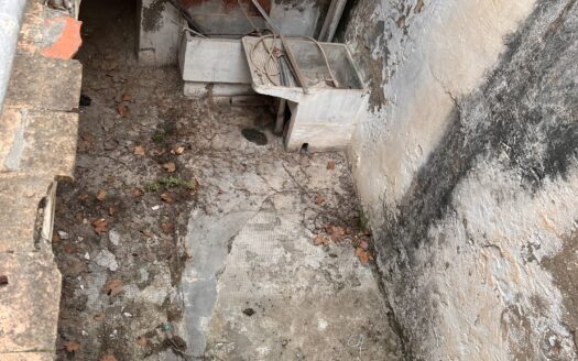 C 298 Venta de casa a reformar en centro del pueblo de Biar