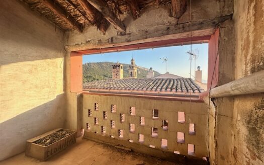 C 334 Venta de casa en Biar