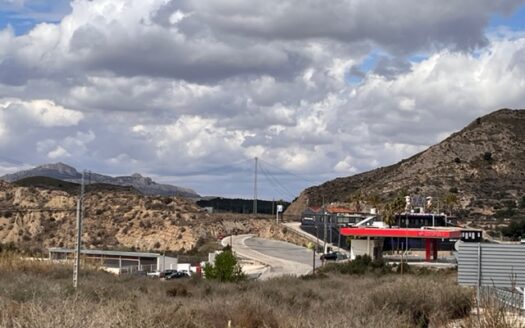 S048 Venta de solar en Guirney -Petrer (Alicante)