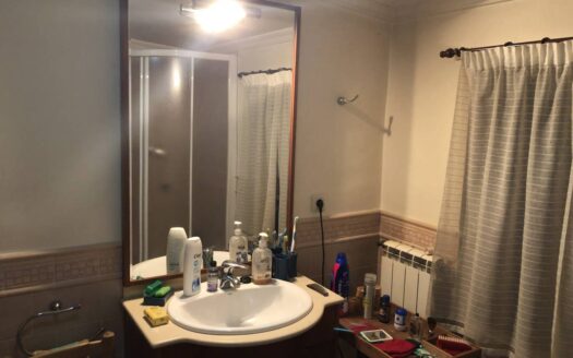 C 047 Se vende casa en pleno centro de Biar