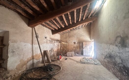 Finca 077 en Campo de Mirra con casa, nave y bodega con varias pinadas….