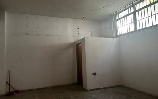L 018 Se alquila local en Biar