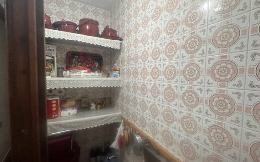 P 369 Venta de piso en Biar (Alicante)