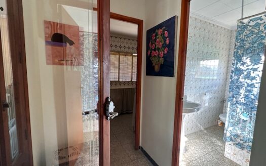 CT 321 Casa en el campo de 100 m2 en Beneixama con agua potable y de riego con parcela vallada para animales y 38 de almacen