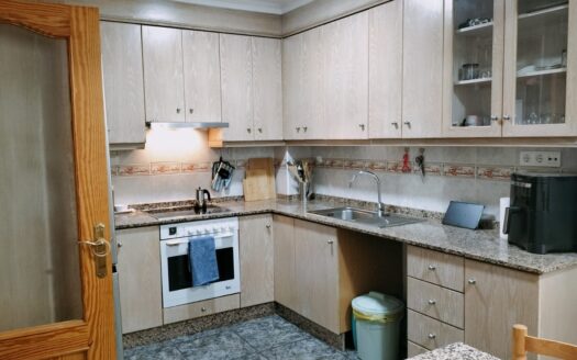 P 371 Se vende Piso en Villena (Alicante)