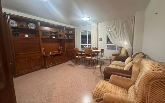 P 372 Venta de Piso en Biar (Alicante)