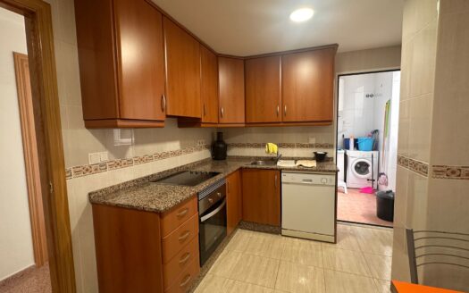 P 372 Venta de Piso en Biar (Alicante)