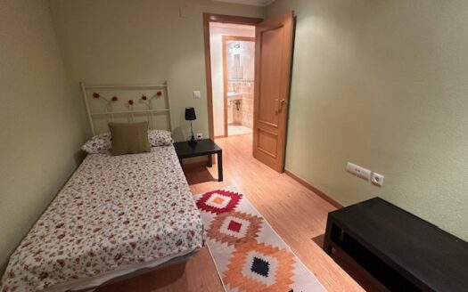 **Piso en Alquiler en el Corazón de Biar**