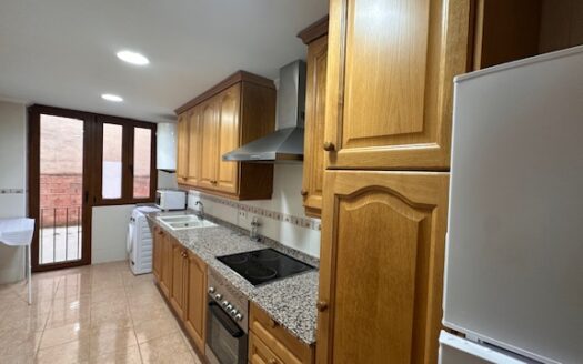 **Piso en Alquiler en el Corazón de Biar**