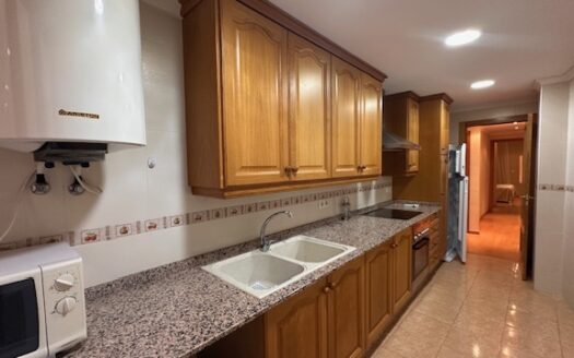 **Piso en Alquiler en el Corazón de Biar**