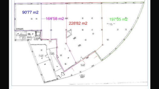 Local 116 se vende en Biar un local de 228m2